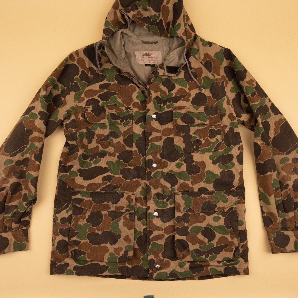 Vintage Camel Camo Hooded Jacket XL